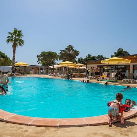 Camping Maeva Escapades Les Cottages De بيربينيو المظهر الخارجي الصورة